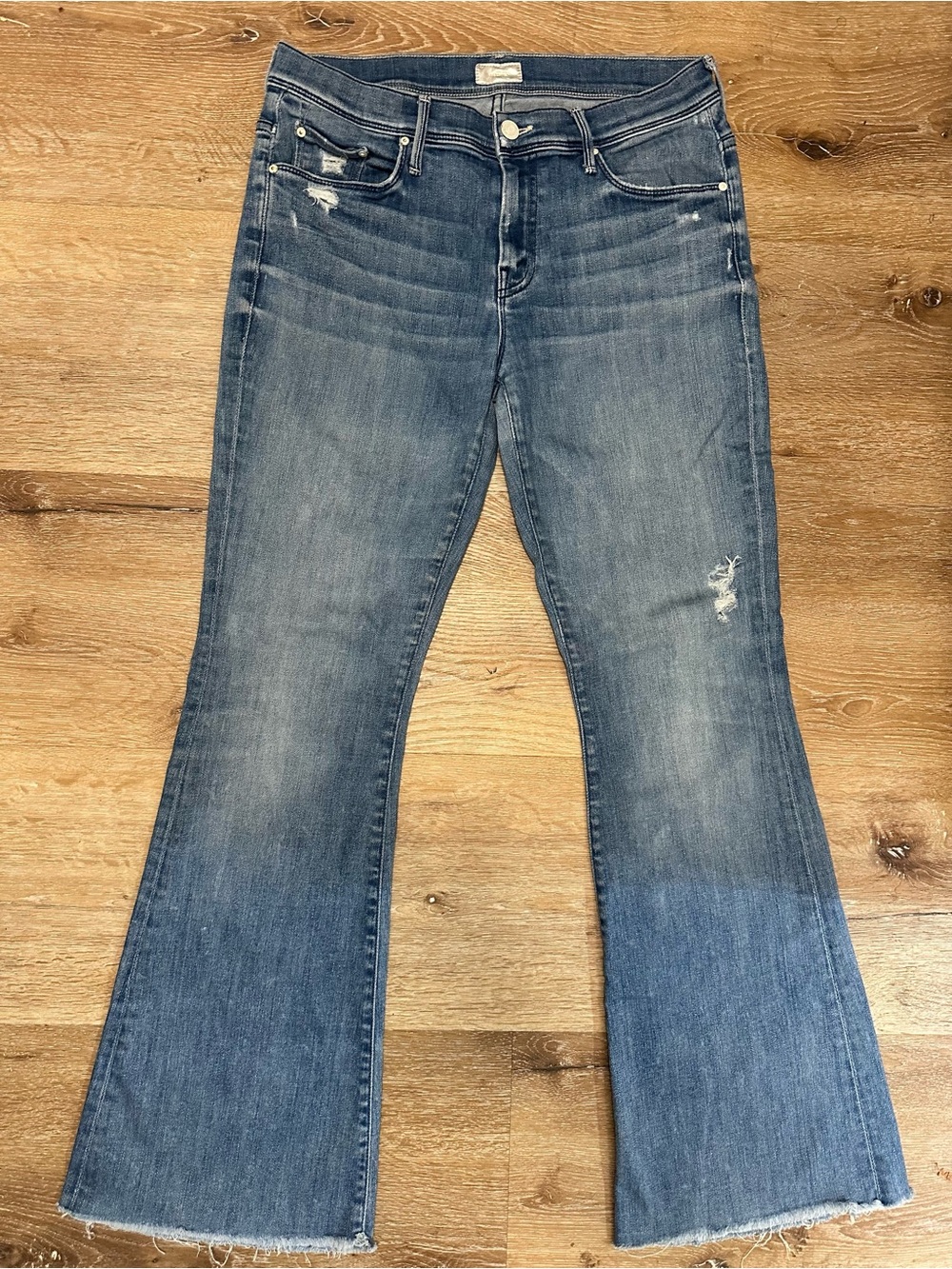 MOTHER The Weekender Fray Jeans
